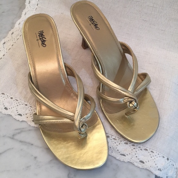 mossimo gold sandals